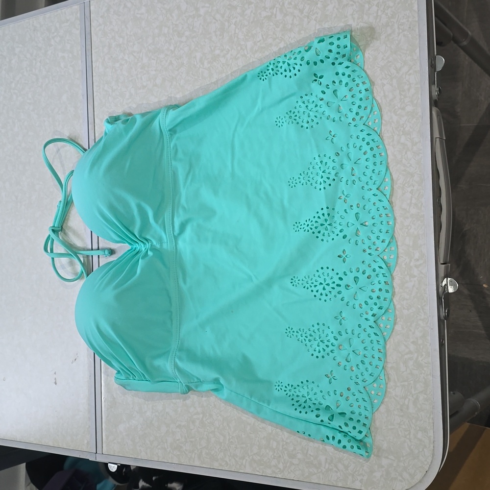 Arizona Jean Company swimsuit top  size Large‎